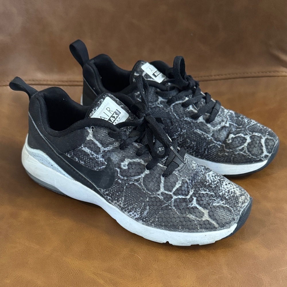 Nike Air Max Sneakers in Black and White Snakeskin